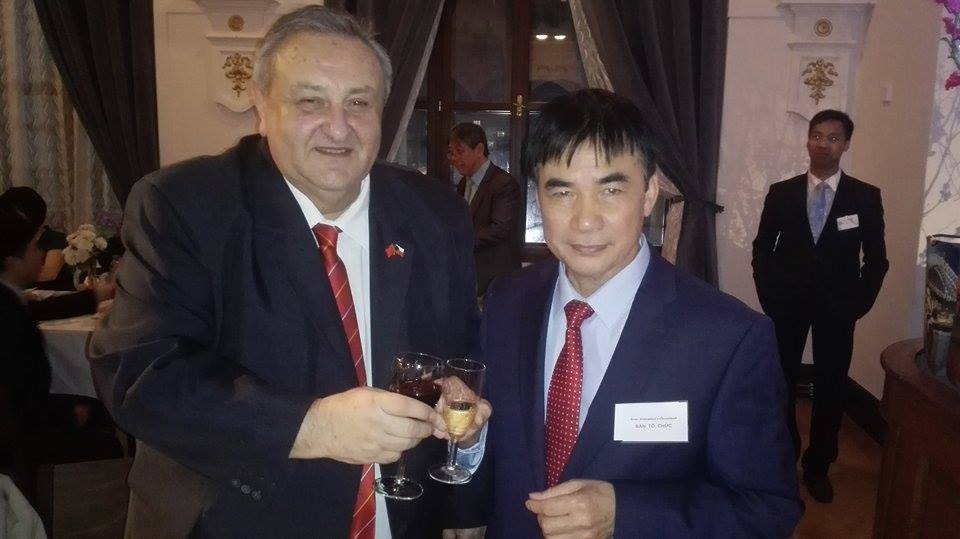 Chomutov - předseda ČVS a předseda Svazu Vietnamců v Chomutově